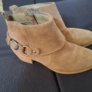 Whisper Reba boots size 7.5 leather brown 70.00